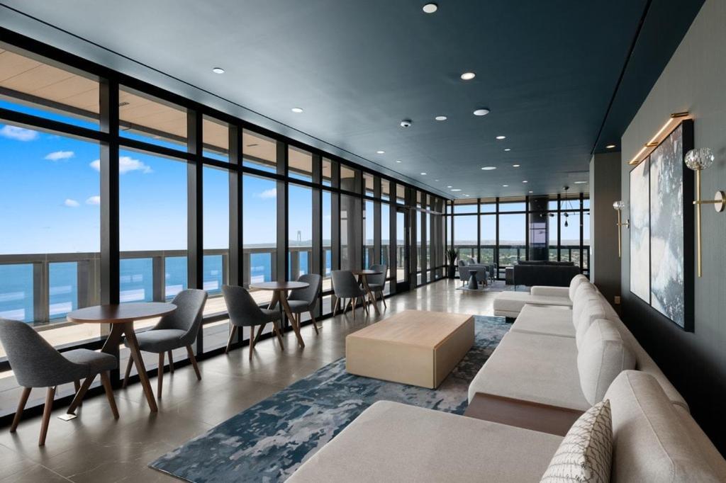 Modern Oasis With High End Amenities Apartment New York